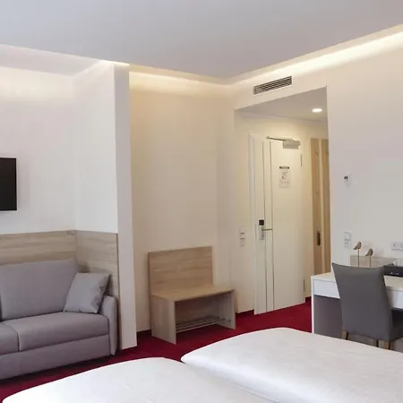 Otel Am Waldkasino