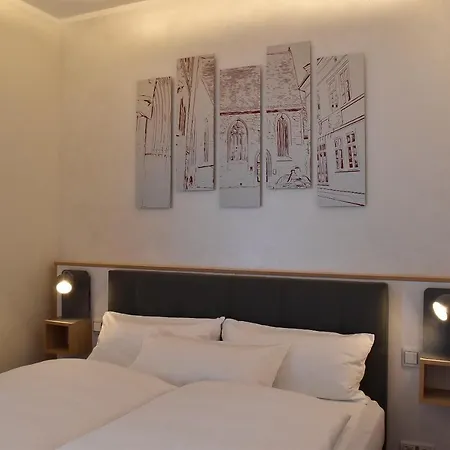 Otel Am Waldkasino Erfurt