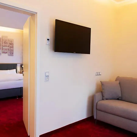 Hotel Am Waldkasino 3*