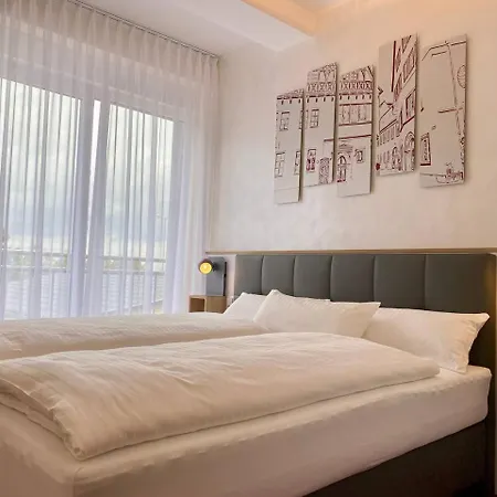 Am Waldkasino Otel