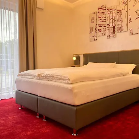 Otel Am Waldkasino Erfurt